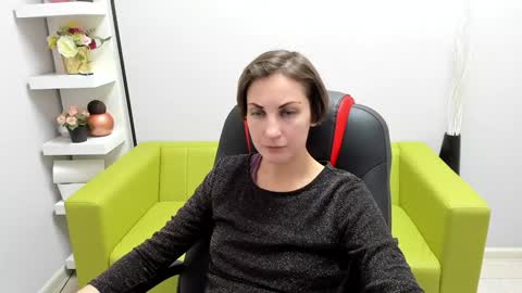 Aurora online show from December 2024 05:11:01 PM