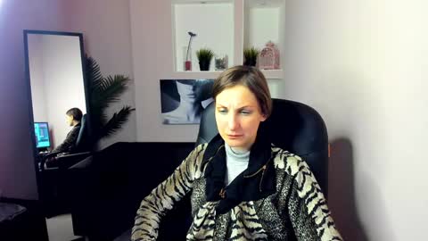 Aurora online show from December 2024 11:30:01 PM