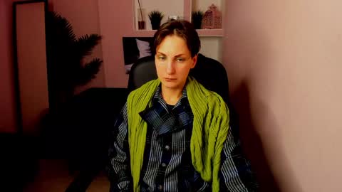 Aurora online show from February 2025 03:16:02 AM