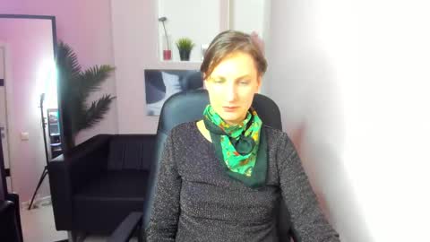 Aurora online show from February 2025 12:51:02 AM