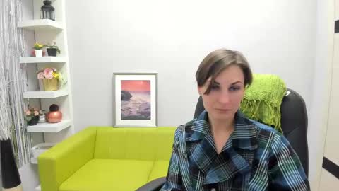 Aurora online show from February 2025 04:03:02 PM