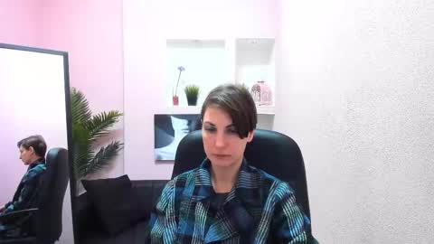 Aurora online show from March 2025 03:23:02 PM