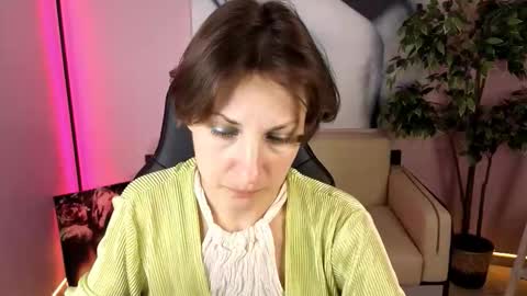 Aurora online show from March 2026 06:36:01 PM