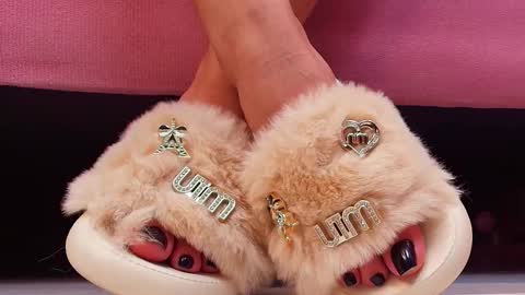 Aurora online show from December 2025 02:02:02 PM