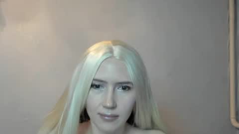 auroro8445438 online show from April 2026 05:15:01 PM