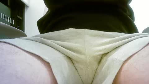 Snapshot of aussie5892 chatting on February 2025 09:24:01 AM Justin online show from February 2025 09:24:01 AM