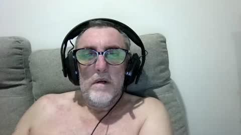 Snapshot of aussie_ozzie chatting on June 2026 07:49:01 AM aussie_ozzie online show from June 2026 07:49:01 AM
