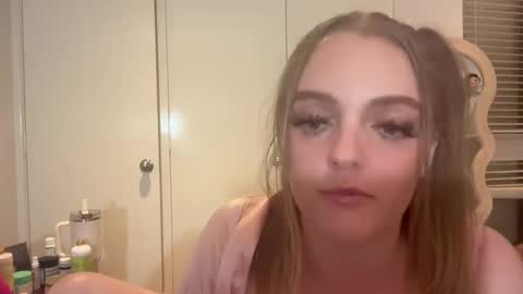 aussiecouple101798558 online show from October 2025 04:25:02 AM