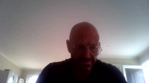 aussieguy59660 online show from October 2025 05:22:01 AM