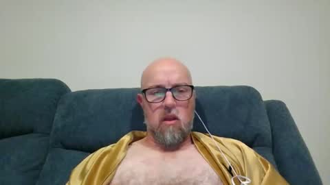 aussieguy73 online show from November 2025 01:35:02 PM