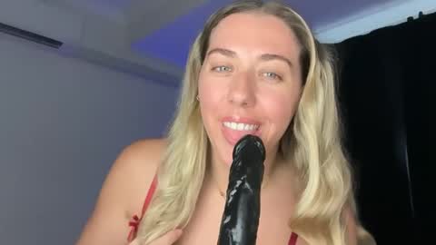 aussielulu online show from February 2026 06:51:02 AM