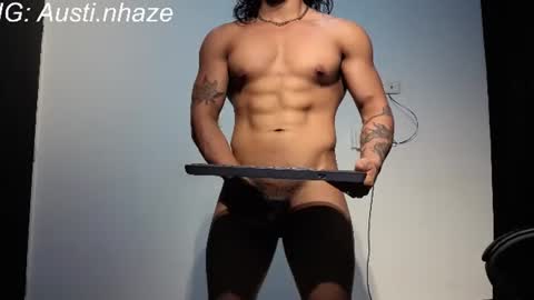 Snapshot of austiin_haze chatting on June 2026 10:15:01 AM Austin online show from June 2026 10:15:01 AM