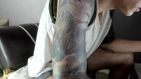 austin1119a online show from December 2025 05:28:01 AM