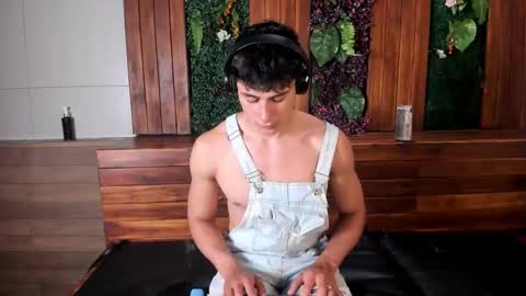 Austin  online show from February 2026 07:10:01 PM