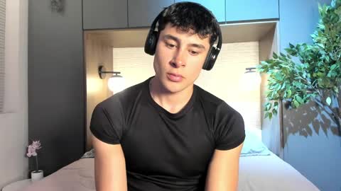 Austin  online show from April 2026 07:11:02 PM