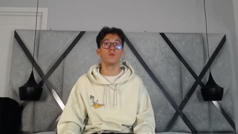 austinreeds online show from October 2025 12:04:01 PM