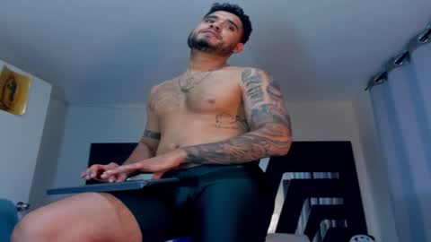 AustinTorres  online show from January 2025 04:59:01 AM