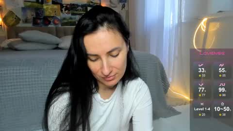Snapshot of ava_athena chatting on July 2026 05:44:02 AM Ava online show from July 2026 05:44:02 AM