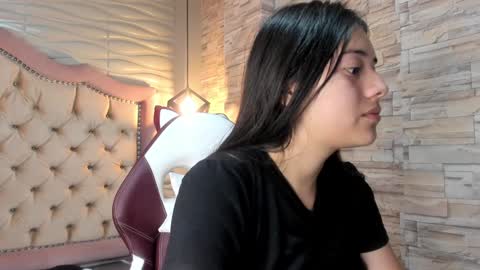              online show from January 2025 02:47:01 AM