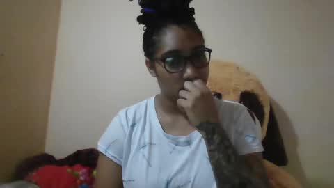 Snapshot of ava_f0xy chatting on December 2024 06:53:01 PM Ava Jordana online show from December 2024 06:53:01 PM