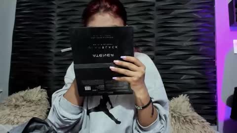 ava_jones_1 online show from December 2025 01:52:02 PM