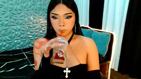 Snapshot of ava_lux chatting on July 2026 08:10:01 AM Ava online show from July 2026 08:10:01 AM