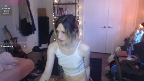 Ava online show from June 2026 07:35:01 PM