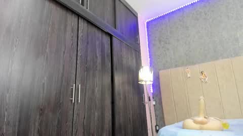 AVA online show from December 2025 02:30:02 AM