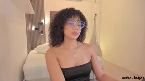 Avalon online show from September 2025 07:47:02 PM