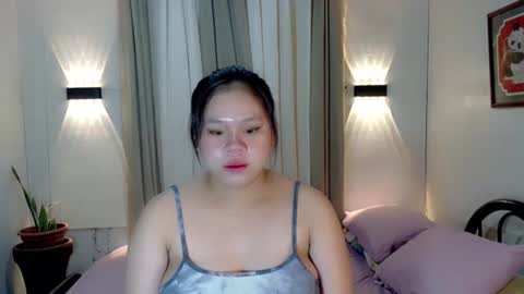avery_7 online show from November 2025 02:50:01 PM