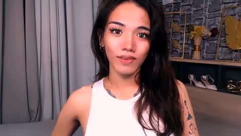 Avery online show from November 2025 06:12:01 PM