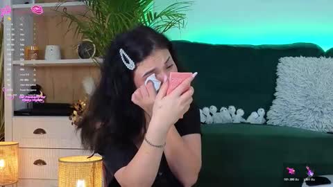 AveryWillow online show from November 2025 06:35:02 AM