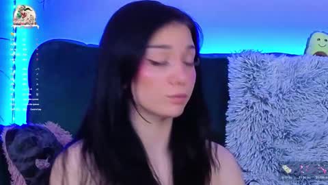 AveryWillow online show from January 2026 06:44:01 PM