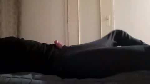 Snapshot of avoupourcesoir chatting on December 2024 12:09:02 AM avoupourcesoir online show from December 2024 12:09:02 AM