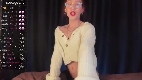 avril_pearly_ online show from February 2025 10:52:02 PM