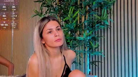 AVRILL CYRUX online show from February 2025 07:48:02 AM