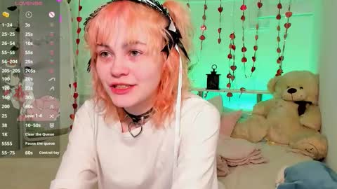 Awi online show from November 2025 08:57:01 PM