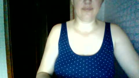 Snapshot of awesomeladyy chatting on June 2026 06:59:02 AM awesomeladyy online show from June 2026 06:59:02 AM