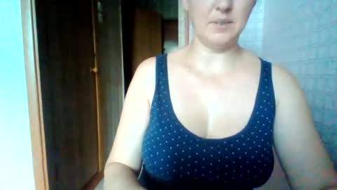 Snapshot of awesomeladyy chatting on July 2026 10:00:02 AM awesomeladyy online show from July 2026 10:00:02 AM
