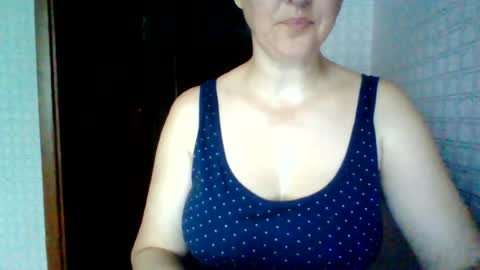 Snapshot of awesomeladyy chatting on July 2026 04:59:02 AM awesomeladyy online show from July 2026 04:59:02 AM