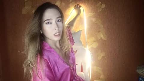 Snapshot of awora_wolf chatting on September 2025 03:45:01 PM Awora Wolf online show from September 2025 03:45:01 PM