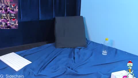 Snapshot of axel_cifer chatting on December 2024 08:37:01 PM Axel cifer online show from December 2024 08:37:01 PM