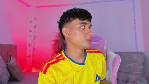 Snapshot of axel_cody_ chatting on May 2026 11:17:01 AM AXEL online show from May 2026 11:17:01 AM
