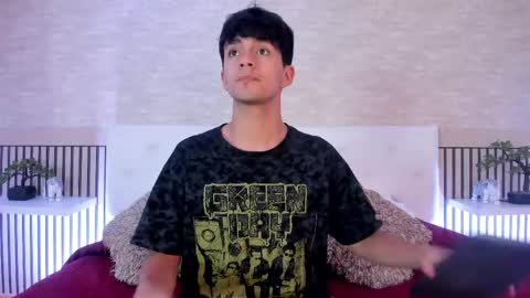 axel_draven online show from April 2026 12:30:01 PM