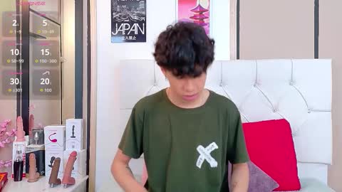 Axel Evanss online show from November 2025 12:37:01 PM