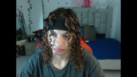 Snapshot of axel_fox7 chatting on June 2026 12:59:01 AM Axel online show from June 2026 12:59:01 AM