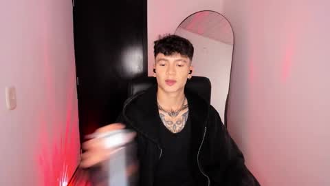 Axel online show from December 2025 06:30:02 AM