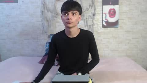 axel_milo_and_kairo online show from February 2026 07:35:01 PM