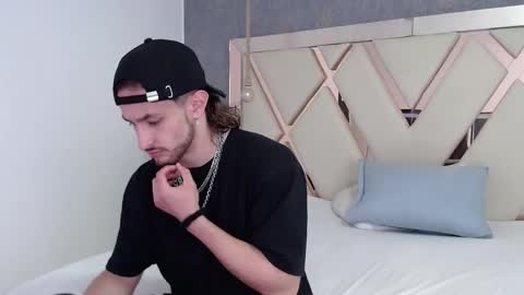 Snapshot of axel_porn_ chatting on May 2026 03:09:02 PM Axel online show from May 2026 03:09:02 PM