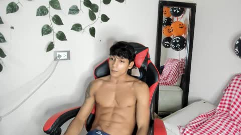 Snapshot of axel_rosse2 chatting on October 2025 10:43:02 PM axel_rosse2 online show from October 2025 10:43:02 PM